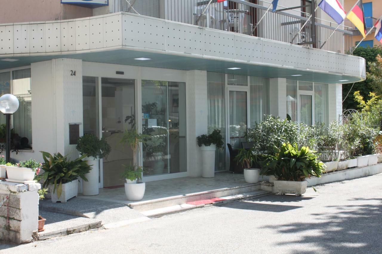 Hotel Marittima Ρίμινι Εξωτερικό φωτογραφία